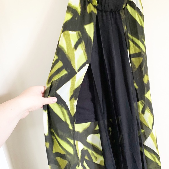 Women’s GUESS Maxi Dress - Picture 3 of 5